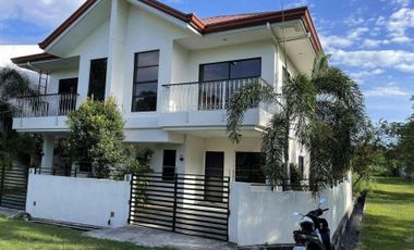 Unfurnished Townhouse Condo Size 1 Unit for SALE