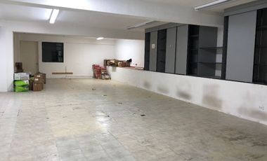 EDIFICIO EN VENTA ZONA VALLE ORIENTE