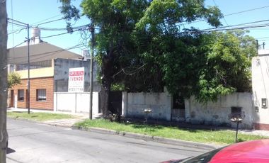 Fracción , ZONA CENTRICA EN JOSE LEON SUAREZ, 1/2 cuadra  ESTACION.se puede vender por separado