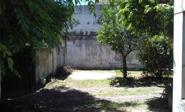 Fracción , ZONA CENTRICA EN JOSE LEON SUAREZ, 1/2 cuadra  ESTACION.se puede vender por separado