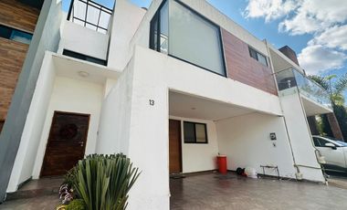 Casa en venta en Parque Campeche, Lomas de Angelopolis III