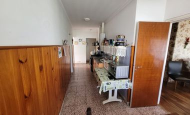 CASA EN PARQUE LURO 3 AMBIENTES CON DEPENDENCIA y 2 BAÑOS
