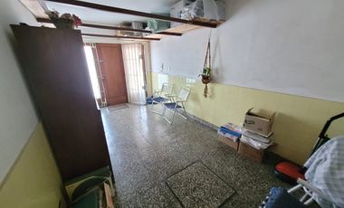 CASA EN PARQUE LURO 3 AMBIENTES CON DEPENDENCIA y 2 BAÑOS
