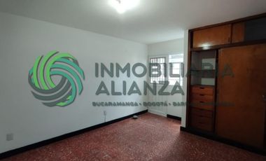 apartamento en arriendo en Álvarez. Cod A17352