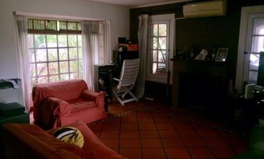 GRAN OPORTUNIDAD IMPORTANTE CHALET DE 5 AMB