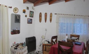 Casa con local en Las Toninas, ideal para comenzar una nueva vida