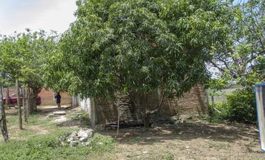 Lote en venta en frente al Zuana Santa Marta