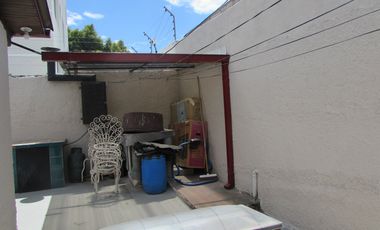 JIPIJAPA. CASA PRINCIPAL Y OTRA POSTERIOR.EN VENTA.
