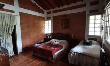 Casa campestre en venta via barcelona quindio