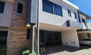 Casa en VENTA Jacarandas II