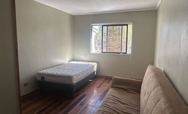 Amplia casa, vista al mar ,LyC 4 dormitorios,2 baños, patio
