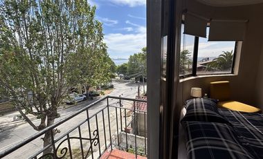 Amplia casa, vista al mar ,LyC 4 dormitorios,2 baños, patio