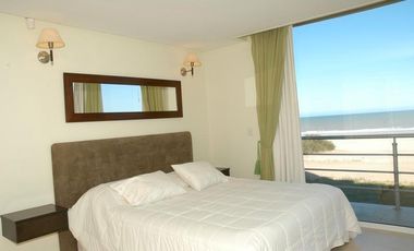 CASA CARILO FRENTE AL MAR  ENERO 2023