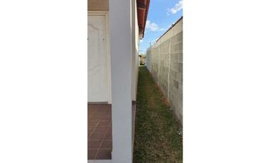 ALQUILO CASA SEMI AMOBLADA EN ARRAIJAN BRISAS DEL GOLF 3R