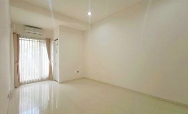 Di Sewakan Rumah Luxury 2 Lantai di Taman Kopo Indah 3 Bandung