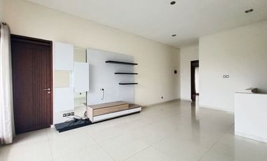 Di Sewakan Rumah Luxury 2 Lantai di Taman Kopo Indah 3 Bandung