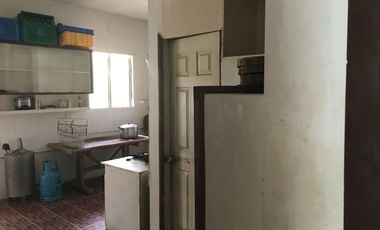 COMMERCIAL HOUSE WITH POOL FOR SALE ID 14651