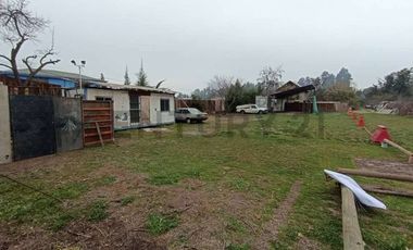 Se arrienda terreno con galpón y container en Buin