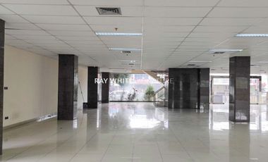 Gedung Kantor 8 Lantai di daerah Buncit Raya