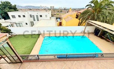 En arriendo amplia casa en El Rosario de Peñuelas,