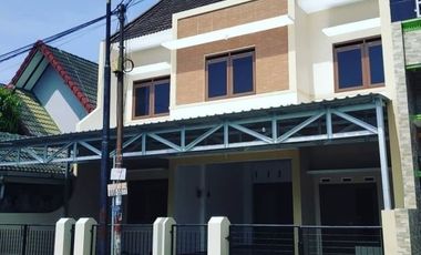 Kost Eksklusif Lokasi dalam perumahan di Condong Catur, dekat UII Ekonomi