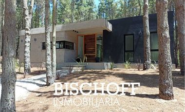 CASA EN VENTA VILLA ROBLES