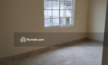 Rumah di Taman England Sentul City