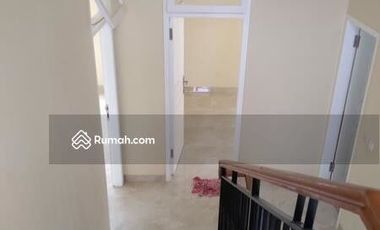 Rumah di Taman England Sentul City