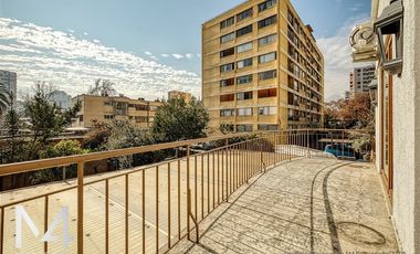 Casa en venta de 4 dorm. en Ñuñoa