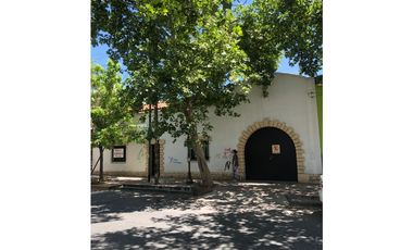 VENDE LOTE A UNA CUADRA DE LA PLAZA GODOY CRUZ -