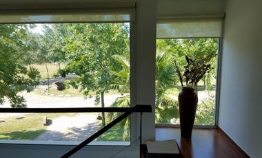 Importante casa estilo Campo en Haras del Sur 1