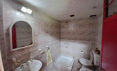 Casa en venta de 6 dormitorios c/ cochera en Paso del Rey