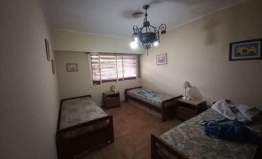 Casa en venta de 6 dormitorios c/ cochera en Paso del Rey
