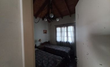 Casa en venta de 6 dormitorios c/ cochera en Paso del Rey