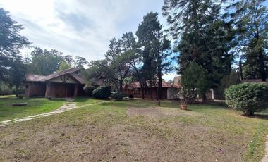 Casa en venta de 6 dormitorios c/ cochera en Paso del Rey