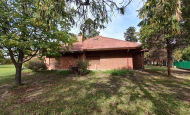 Casa en venta de 6 dormitorios c/ cochera en Paso del Rey