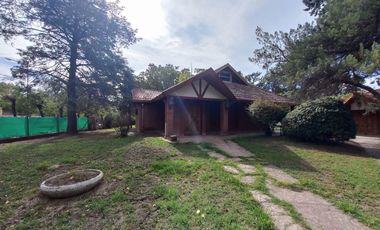 Casa en venta de 6 dormitorios c/ cochera en Paso del Rey