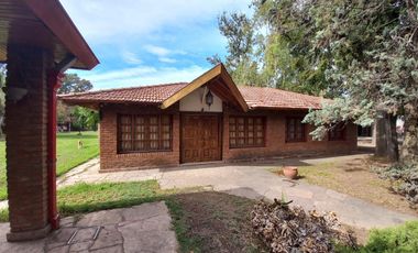 Casa en venta de 6 dormitorios c/ cochera en Paso del Rey