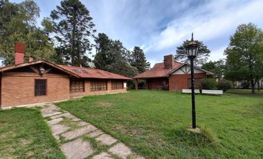 Casa en venta de 6 dormitorios c/ cochera en Paso del Rey