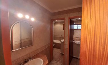 Casa en venta de 6 dormitorios c/ cochera en Paso del Rey