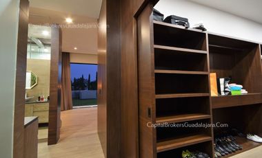 Casa Lujo con Alberca cerca Bugambilias  Zona Sur Cerca Bugambilias