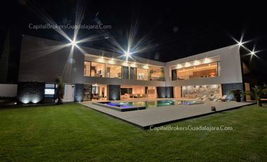 Casa Lujo con Alberca cerca Bugambilias  Zona Sur Cerca Bugambilias