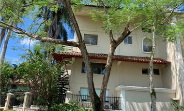 !!!Se Vende Casa en Albrook $ 670k¡¡¡