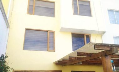Venta- Casa de venta amplia acogedora en zona segura. ¡Disfruta de la tranquilidad y seguridad de una urbanización privada!
