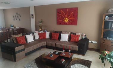 Venta- Casa de venta amplia acogedora en zona segura. ¡Disfruta de la tranquilidad y seguridad de una urbanización privada!