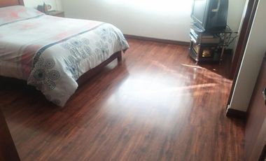 Venta- Casa de venta amplia acogedora en zona segura. ¡Disfruta de la tranquilidad y seguridad de una urbanización privada!
