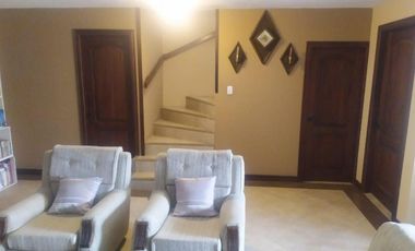 Venta- Casa de venta amplia acogedora en zona segura. ¡Disfruta de la tranquilidad y seguridad de una urbanización privada!