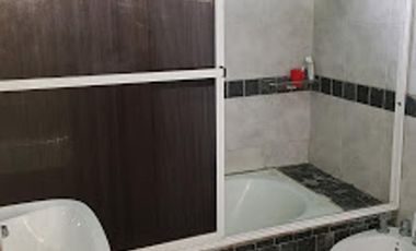 Importante Casa en Venta en Paso del Rey, Calle Claudio Maria Yoly