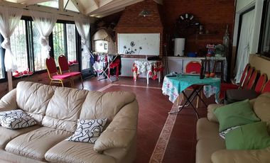 Importante Casa en Venta en Paso del Rey, Calle Claudio Maria Yoly