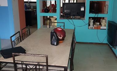 Importante Casa en Venta en Paso del Rey, Calle Claudio Maria Yoly